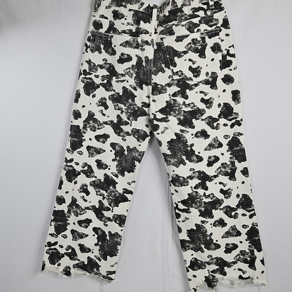 NWT Blue Buttercup Factory distressed cow print pants size large - Picture 5 of 15